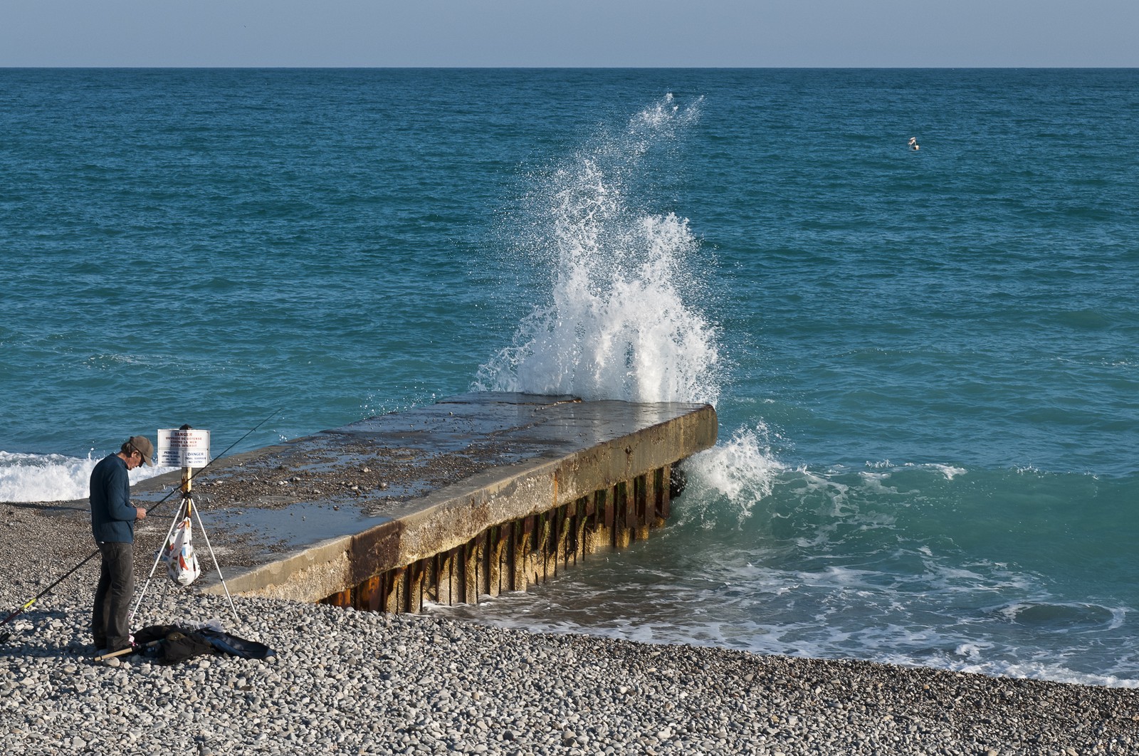 Pêcheur sur la plage