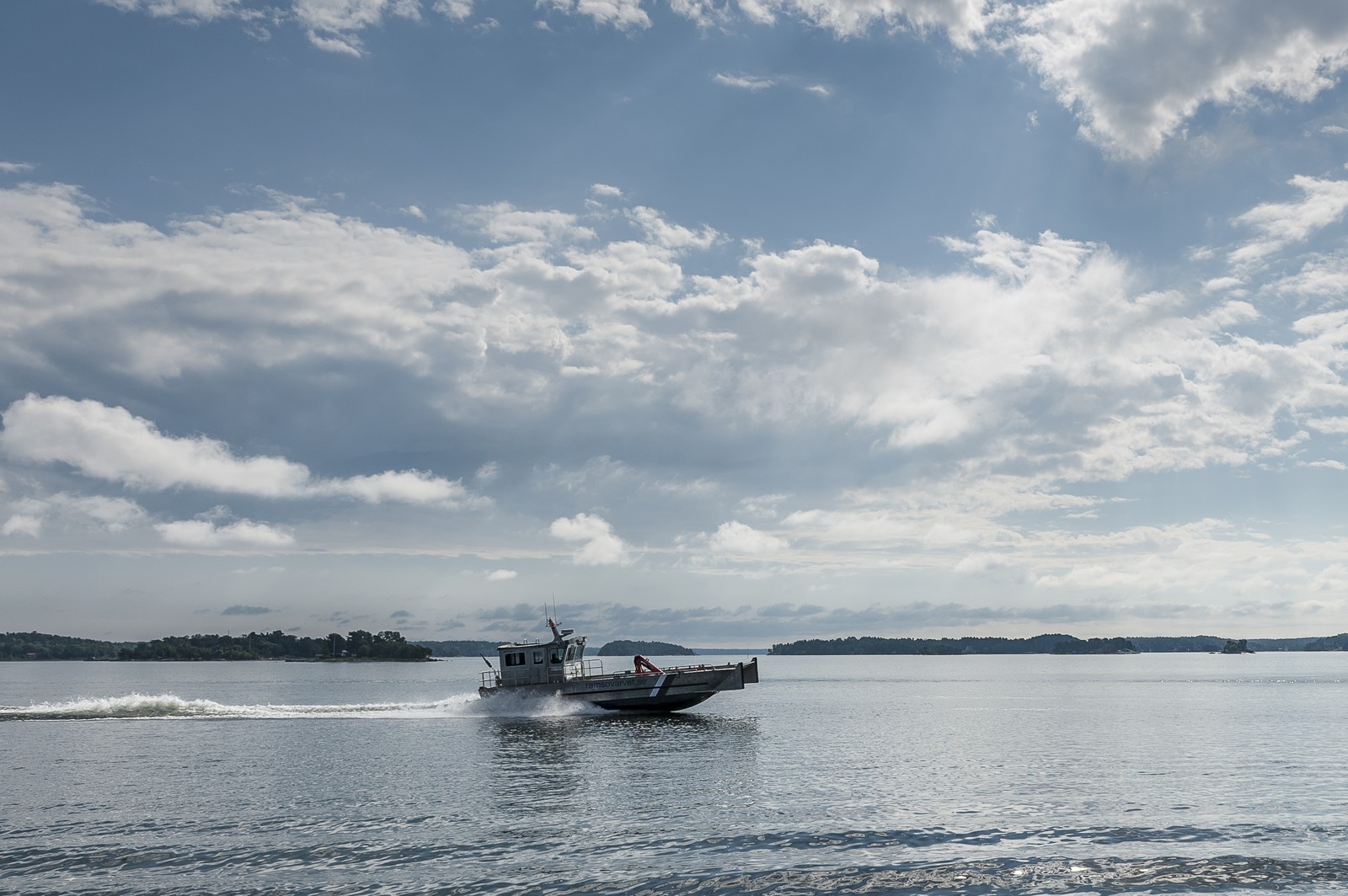 Bateau dans l'archipel
