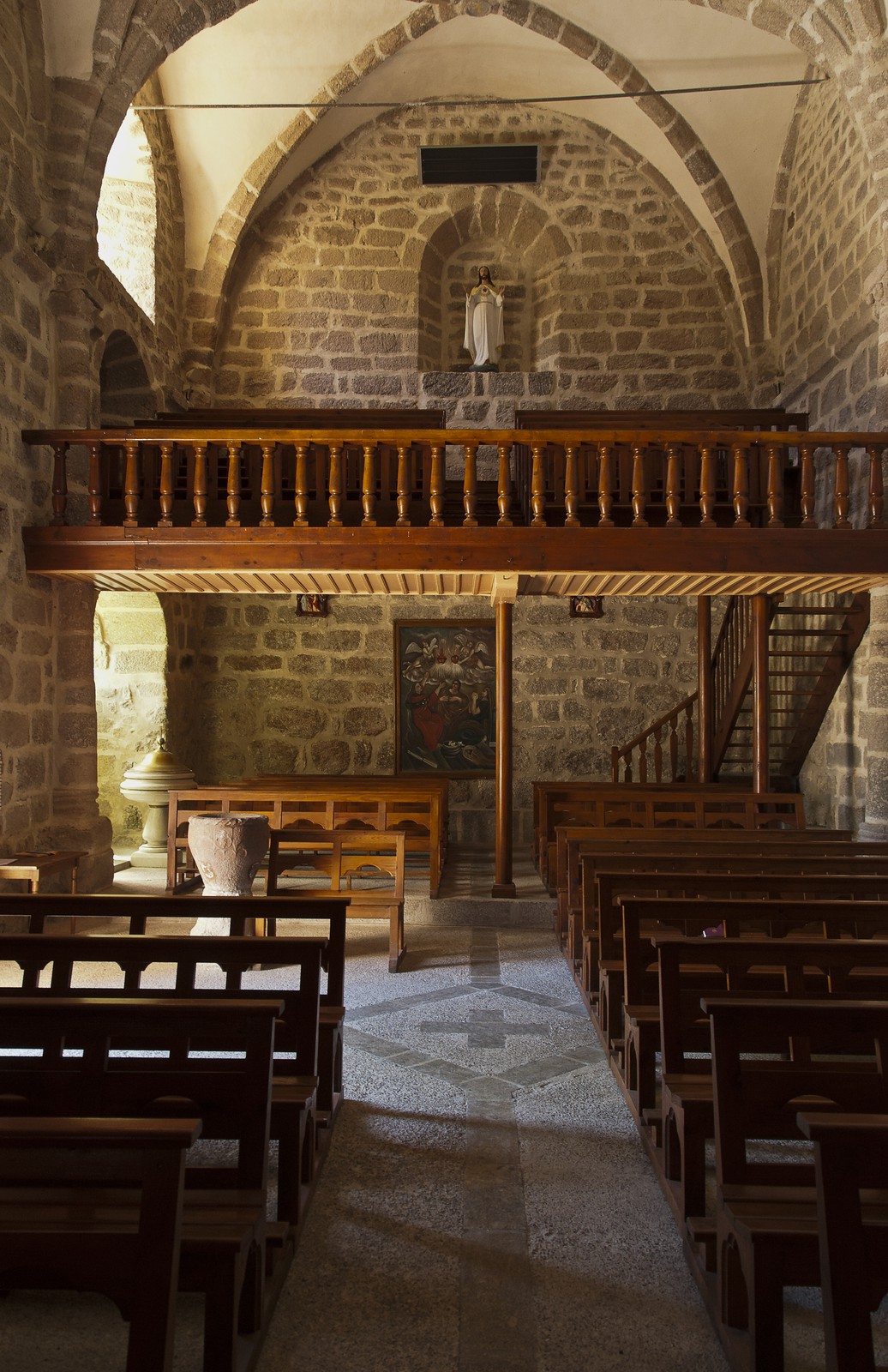 Intérieur d'église